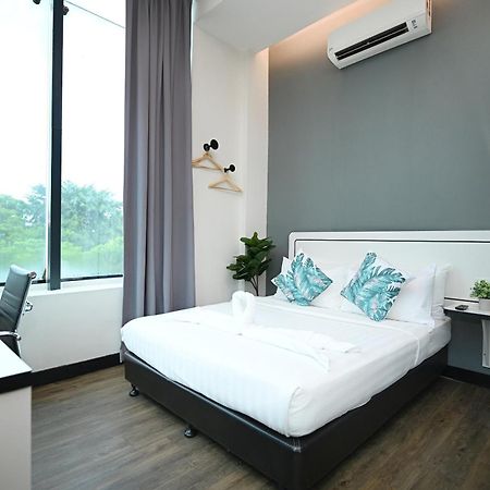 Swing & Pillows - Kota Kemuning Selangor Shah Alam Zewnętrze zdjęcie